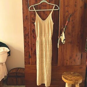 Women’s Camel Color Crochet Dress Midi Size M NWT